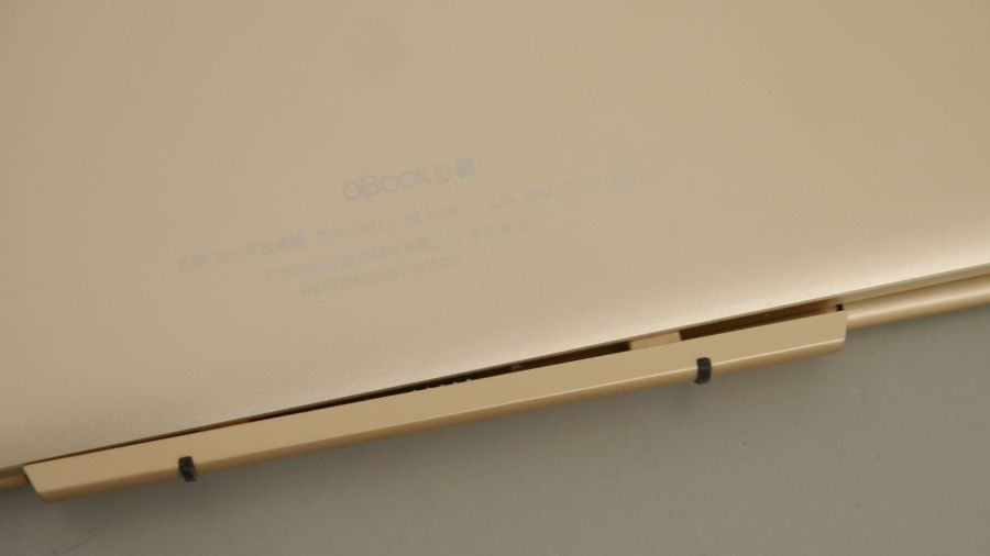 Onda OBook 10 SE hinge