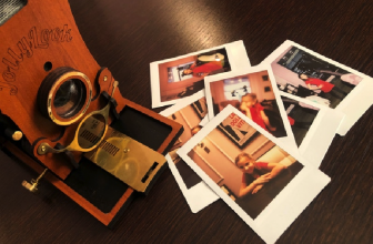 The Jollylook Mini Auto is an updated Instax Mini camera with auto exposure and more