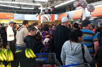 5 reasons you should do all your Black Friday shopping at home