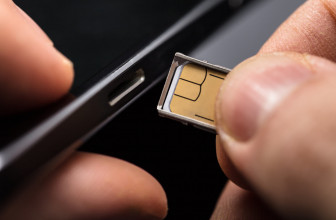 US charges nine people over $2.4 million SIM hijacking ring