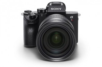 Sony A7R III Full-Frame Mirrorless Camera Launched in India: Price, Specifications