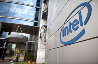 Intel gets mobile chip contract from Apple: Bloomberg