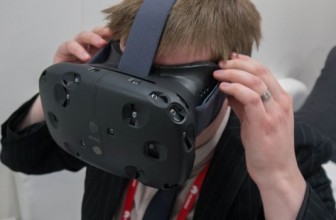 HTC Vive Preorder Available In An Hour: Now with Tilt Brush, Regional Pricing